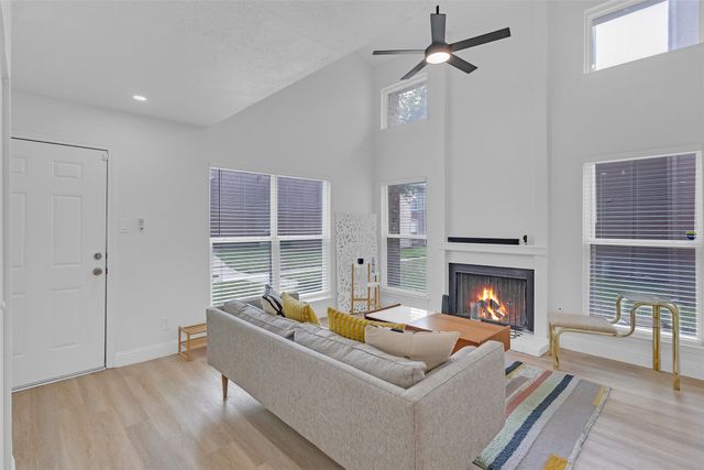 5516 Boca Raton Boulevard 321, Fort Worth, TX 76112
