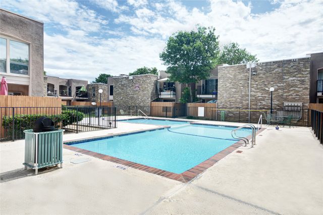 5516 Boca Raton Boulevard 321, Fort Worth, TX 76112