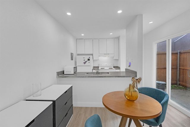 5516 Boca Raton Boulevard 321, Fort Worth, TX 76112
