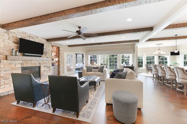 238 Westview Drive, Aurora, OH 44202