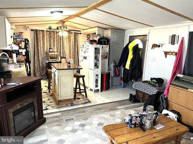 206 5TH, Lothian, MD 20711