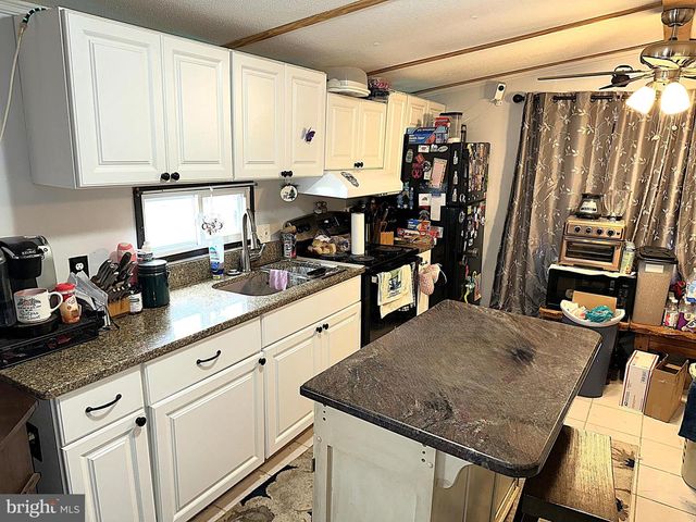 206 5TH, Lothian, MD 20711