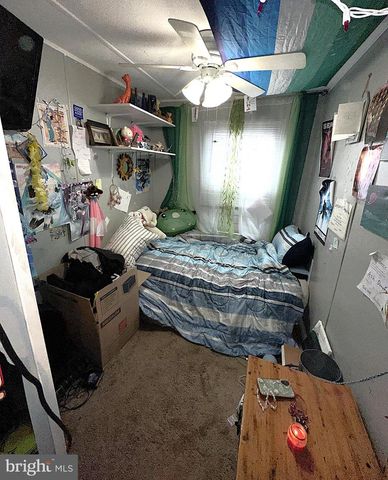 206 5TH, Lothian, MD 20711