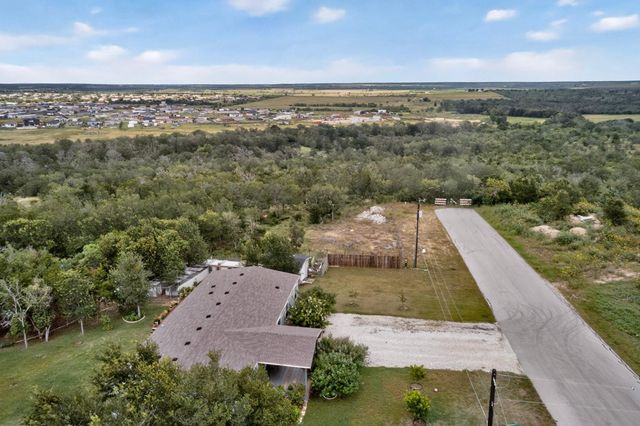 693 Santa Teresa RD, Kyle, TX 78640