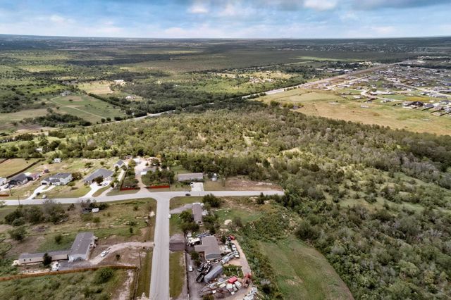 693 Santa Teresa RD, Kyle, TX 78640