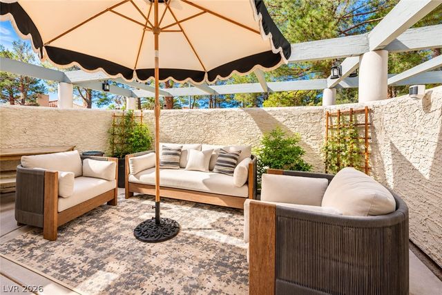 8969 Clairton Court, Las Vegas, NV 89117