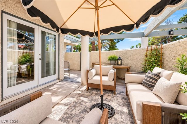 8969 Clairton Court, Las Vegas, NV 89117