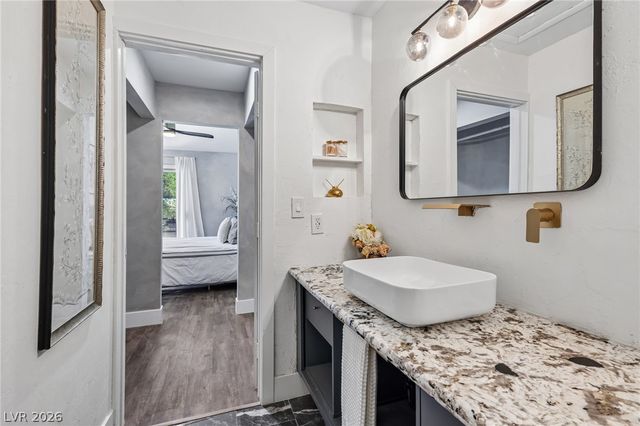 8969 Clairton Court, Las Vegas, NV 89117