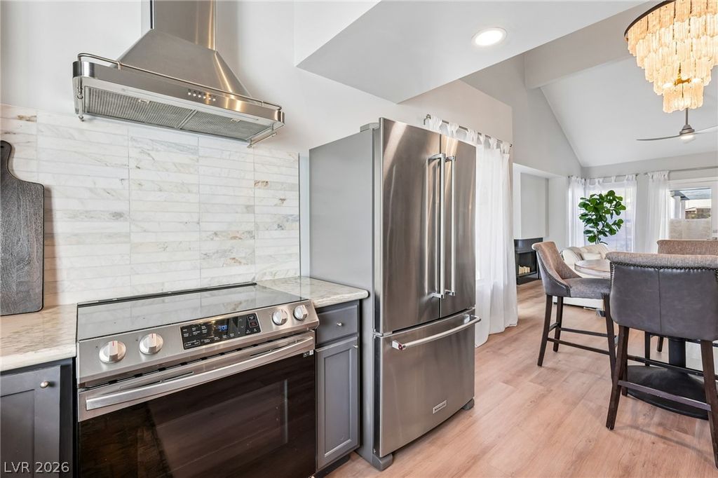 8969 Clairton Court, Las Vegas, NV 89117 — photo 5