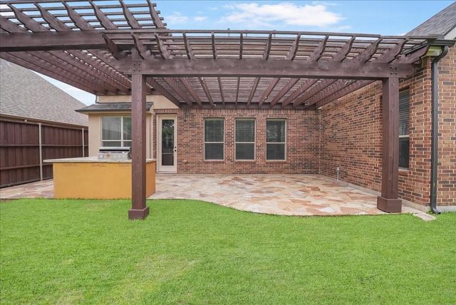 2407 Laguna Lane, Arlington, TX 76012