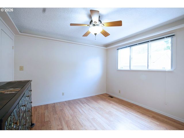 19775 Sw ROCK Rd, Aloha, OR 97003