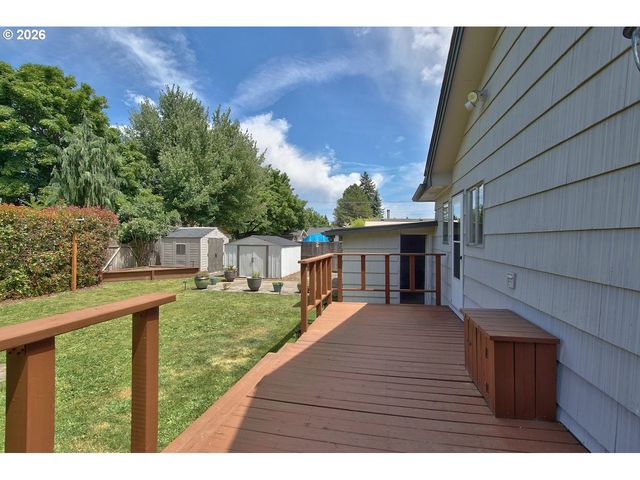 19775 Sw ROCK Rd, Aloha, OR 97003
