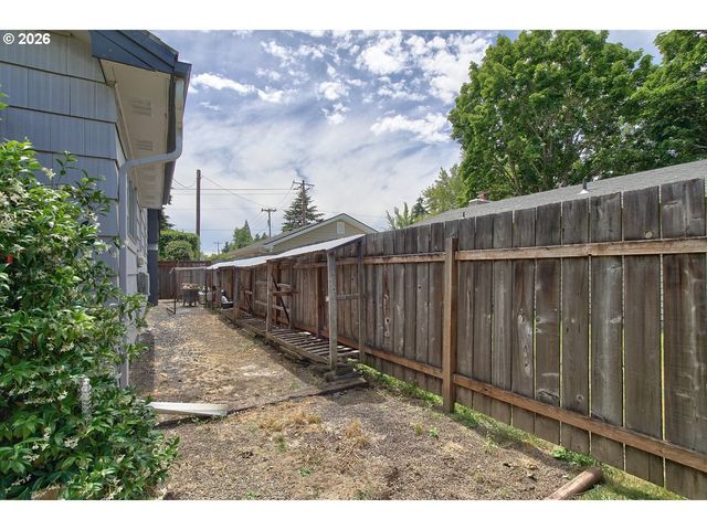 19775 Sw ROCK Rd, Aloha, OR 97003