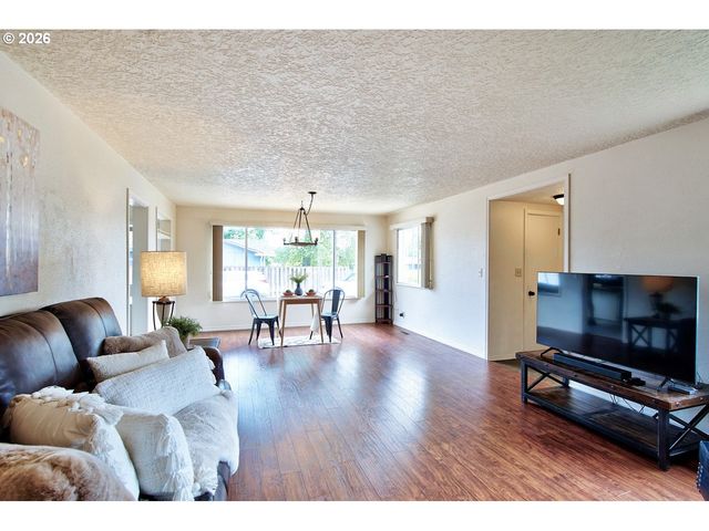 19775 Sw ROCK Rd, Aloha, OR 97003