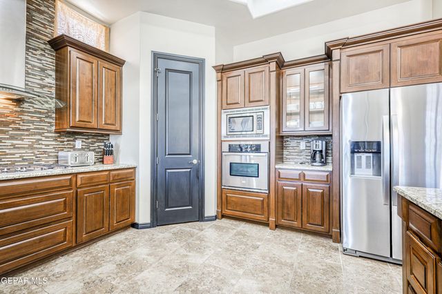 1400 FRANKLIN DELL Street, El Paso, TX 79912