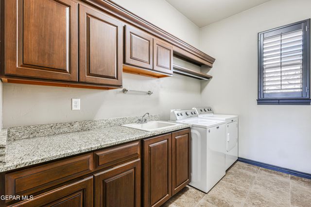 1400 FRANKLIN DELL Street, El Paso, TX 79912