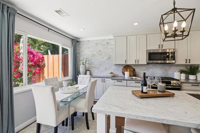33423344 Los Prados Street, San Mateo, CA 94403