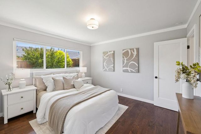 33423344 Los Prados Street, San Mateo, CA 94403