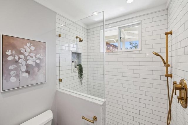 33423344 Los Prados Street, San Mateo, CA 94403