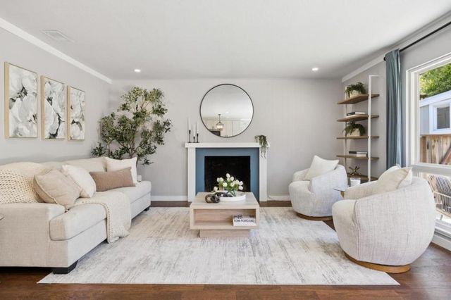 33423344 Los Prados Street, San Mateo, CA 94403