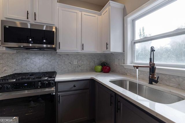 7402 Gossamer Street, Union City, GA 30291