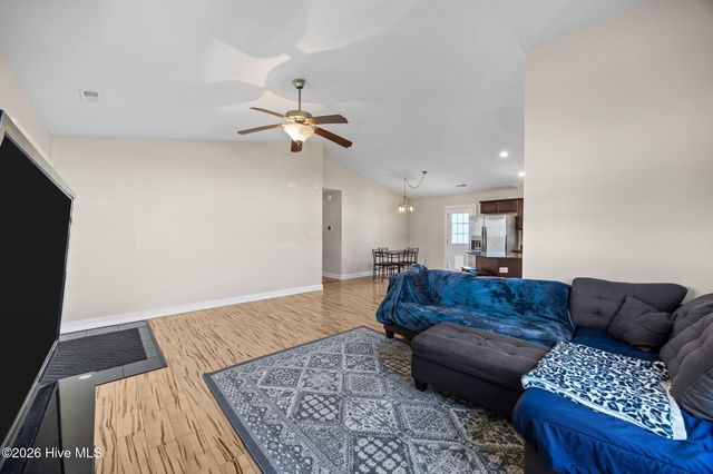 210 Tall Tree Court, Maysville, NC 28555