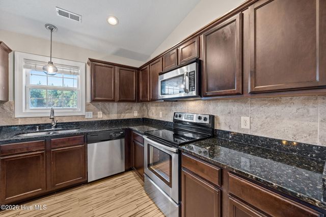 210 Tall Tree Court, Maysville, NC 28555