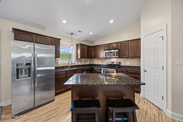 210 Tall Tree Court, Maysville, NC 28555