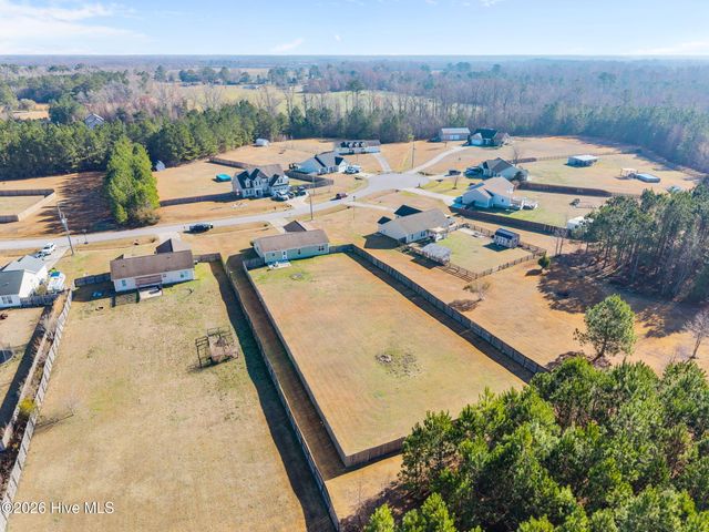 210 Tall Tree Court, Maysville, NC 28555