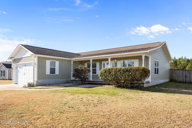 210 Tall Tree Court, Maysville, NC 28555