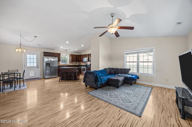 210 Tall Tree Court, Maysville, NC 28555