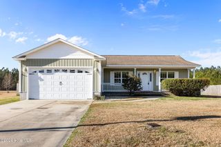 210 Tall Tree Court, Maysville, NC 28555