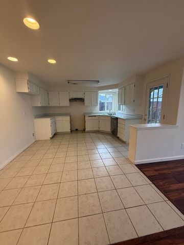 250 Tierra Circle, Eagle Point, OR 97524