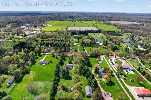 1180 N Hurd Road, Brandon Charter Township, MI 48462