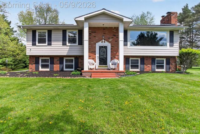 1180 N Hurd Road, Brandon Charter Township, MI 48462