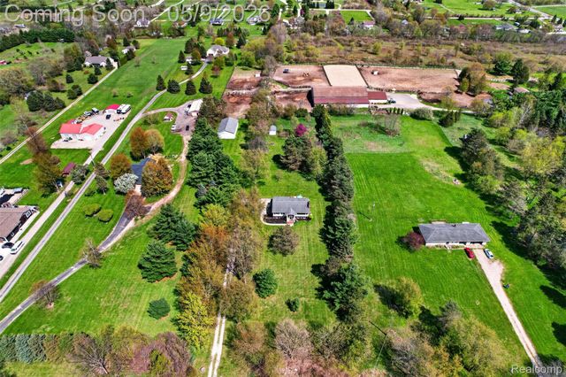 1180 N Hurd Road, Brandon Charter Township, MI 48462