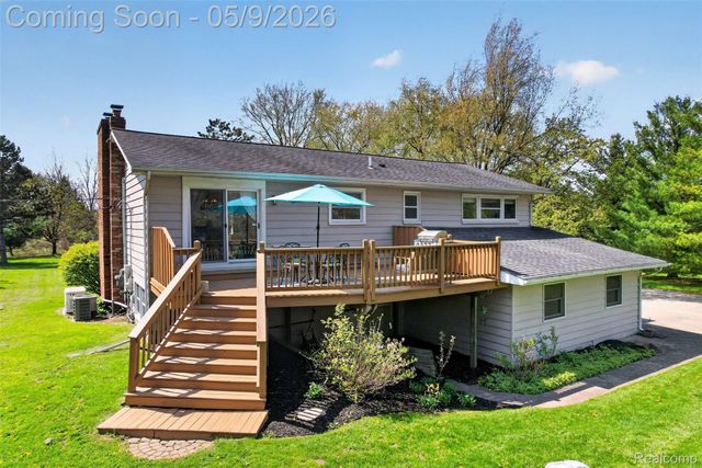 1180 N Hurd Road, Brandon Charter Township, MI 48462