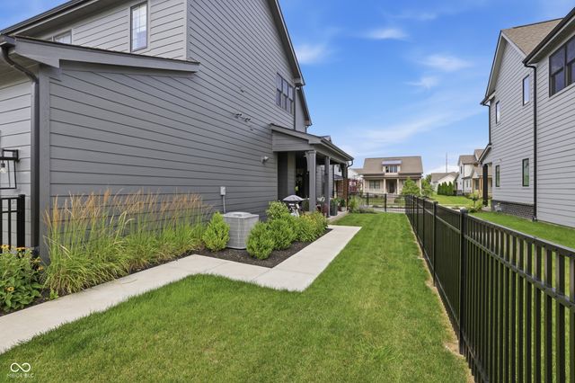 17352 Ackerson Boulevard, Westfield, IN 46074