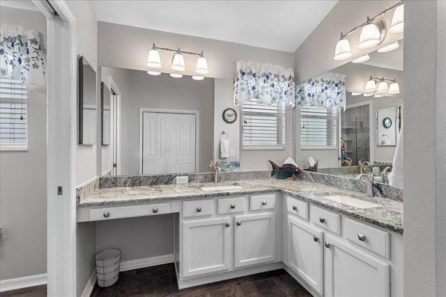 566 ALLENWOOD LOOP, The Villages, FL 32162