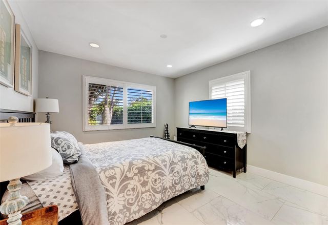 1345 NW 4th Ave, Fort Lauderdale, FL 33311