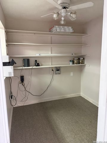 11 Main St, Blanco, TX 78606
