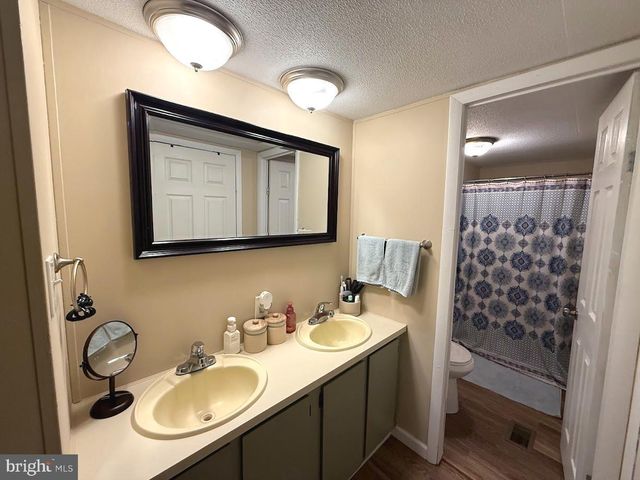 121 CHERRY LN, Dillsburg, PA 17019