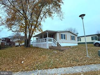 121 CHERRY LN, Dillsburg, PA 17019