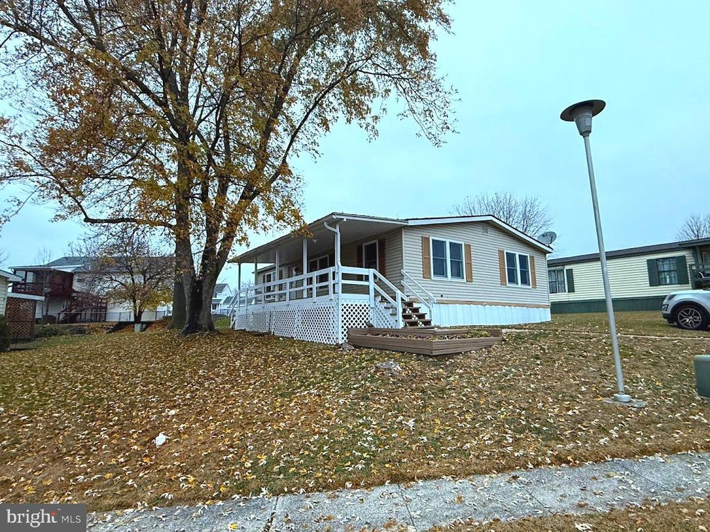 121 CHERRY LN, Dillsburg, PA 17019