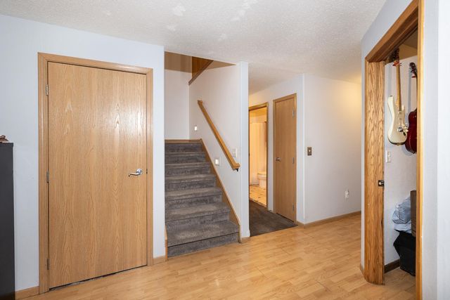 1527 41st Avenue S, Moorhead, MN 56560