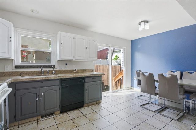 9169 W COPPER COVE CIR, Magna, UT 84044