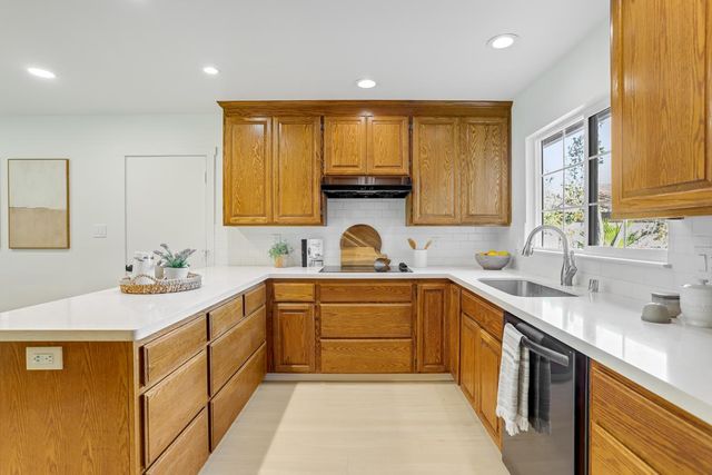 3499 Saint Marys Place, Santa Clara, CA 95051