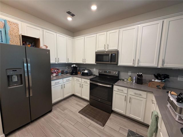 9896 RED EAGLE DRIVE, Orlando, FL 32825