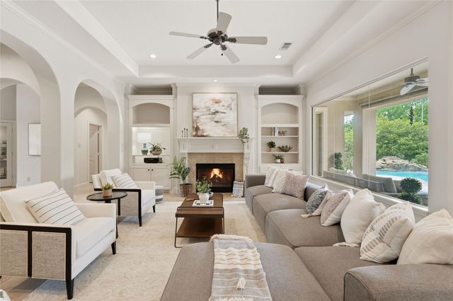 8111 Hideaway Lake Circle, Spring, TX 77389