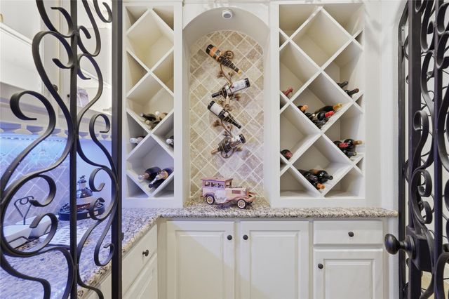 8111 Hideaway Lake Circle, Spring, TX 77389